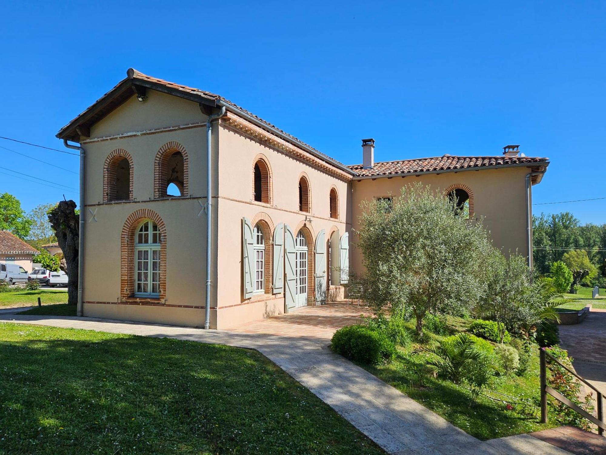 Domaine De Belcayre Bed & Breakfast Montauban Exterior photo